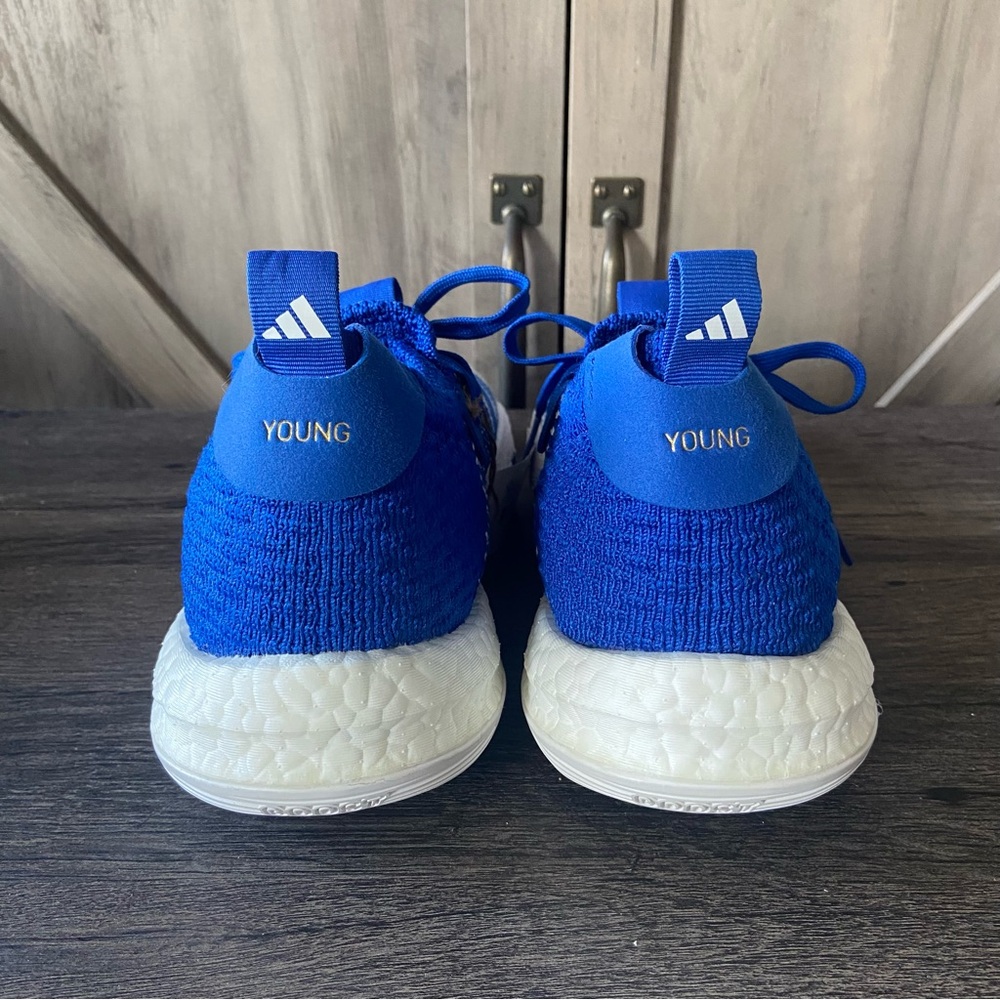 Adidas Trae Young 2 Sneakers NWT Size 9 - Picture 4 of 11